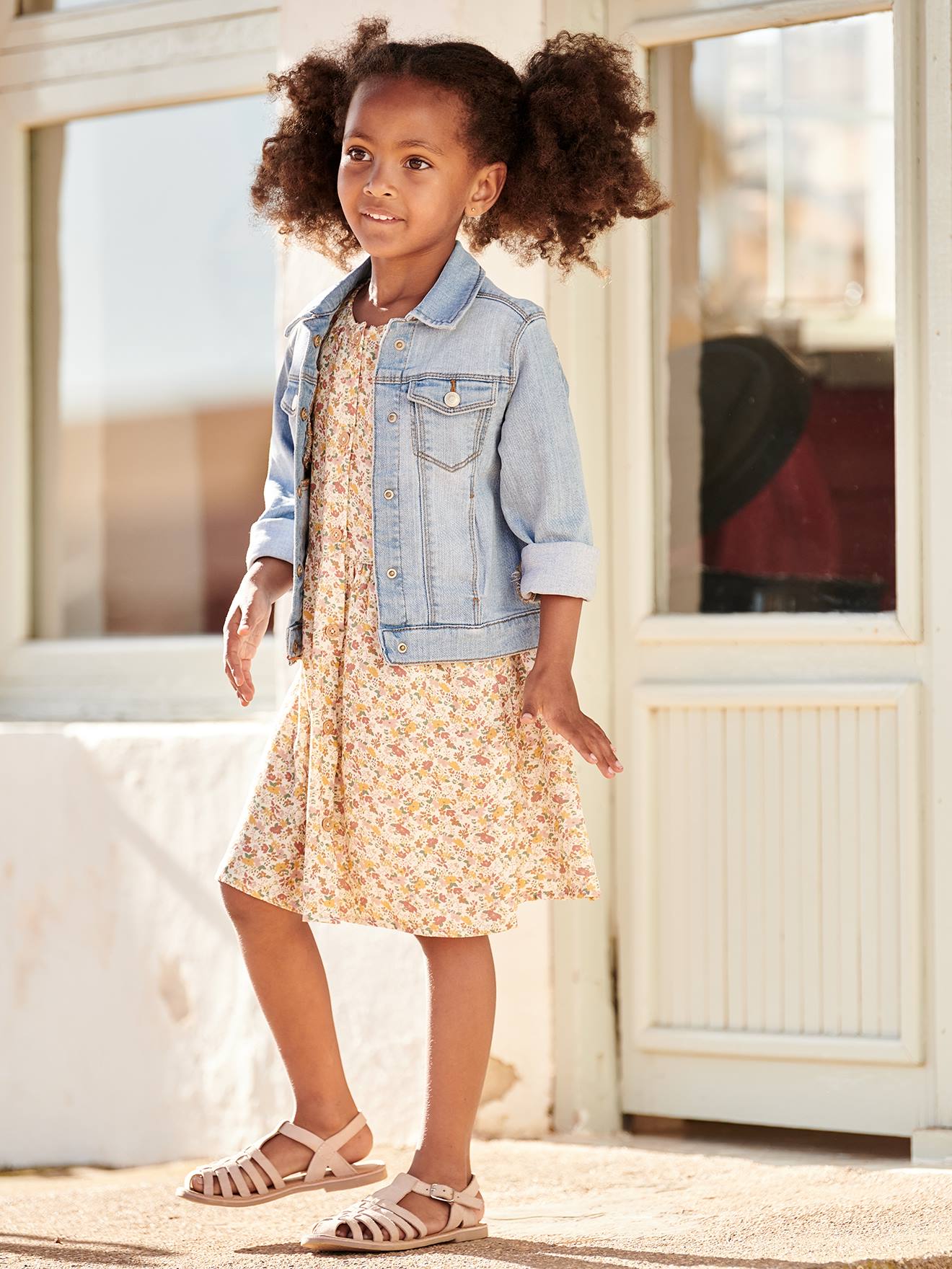 https://kids-avenue.com.ua/pages/gallery/6410/veste-en-jean-personnalisable-fille (4).jpg